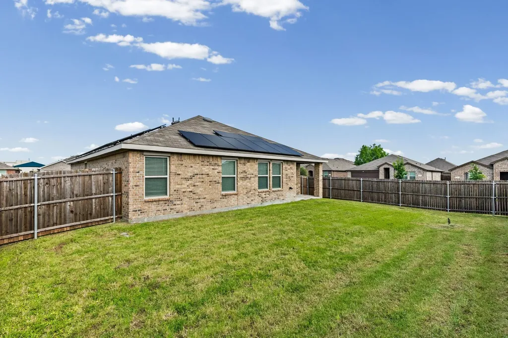 122 Admiral Lane Caddo Mills TX 75135