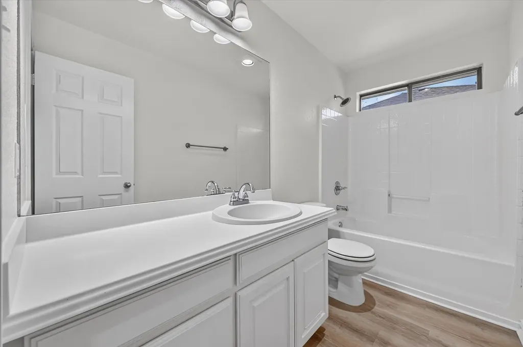 431 Nutmeg Burleson TX 76028