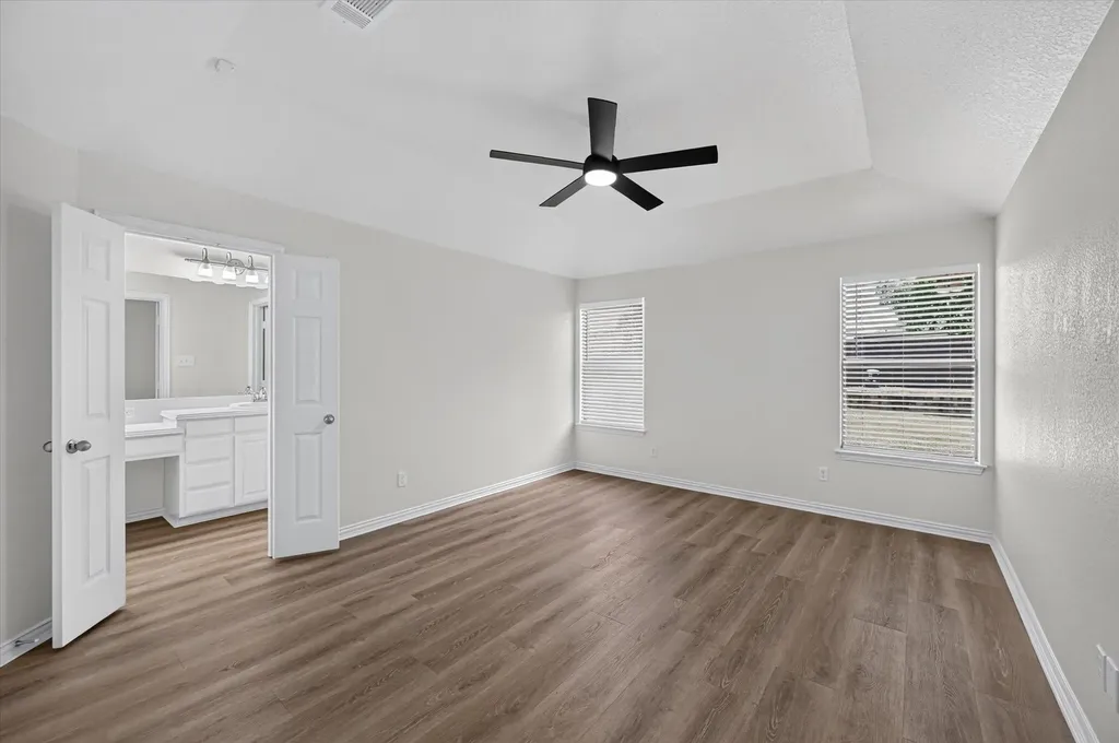 431 Nutmeg Burleson TX 76028