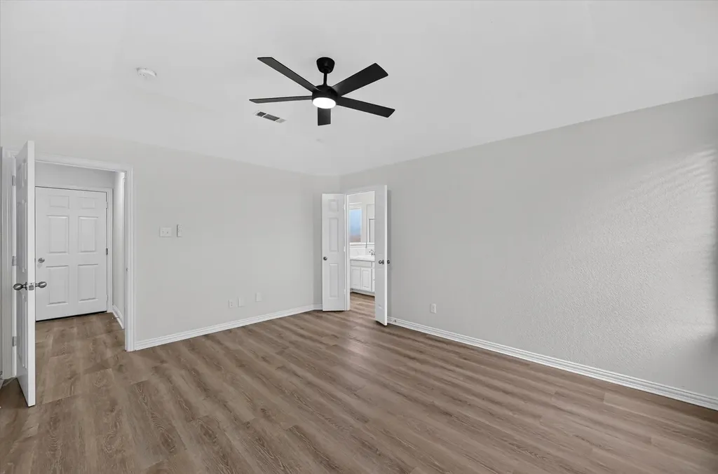 431 Nutmeg Burleson TX 76028