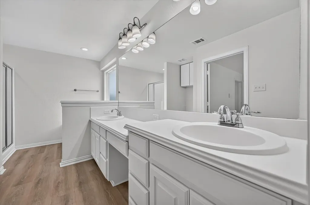 431 Nutmeg Burleson TX 76028