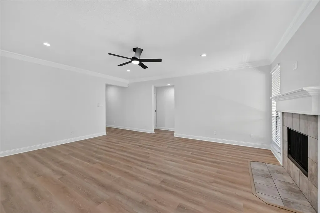 431 Nutmeg Burleson TX 76028