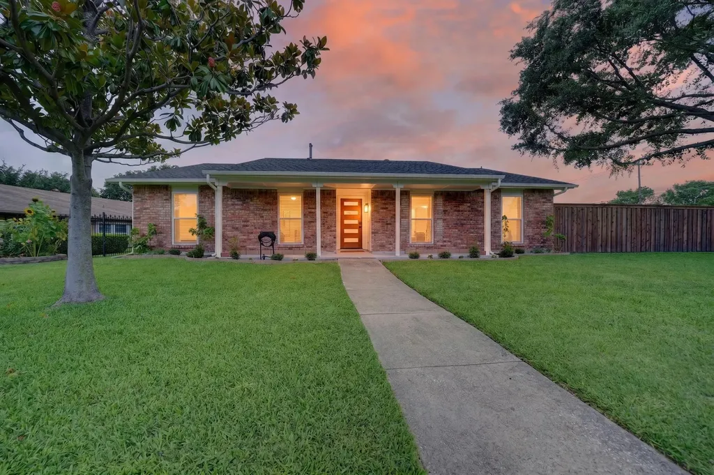 4333 Woodbluff Drive Mesquite TX 75150