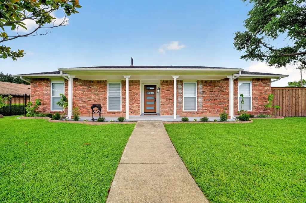 4333 Woodbluff Drive Mesquite TX 75150