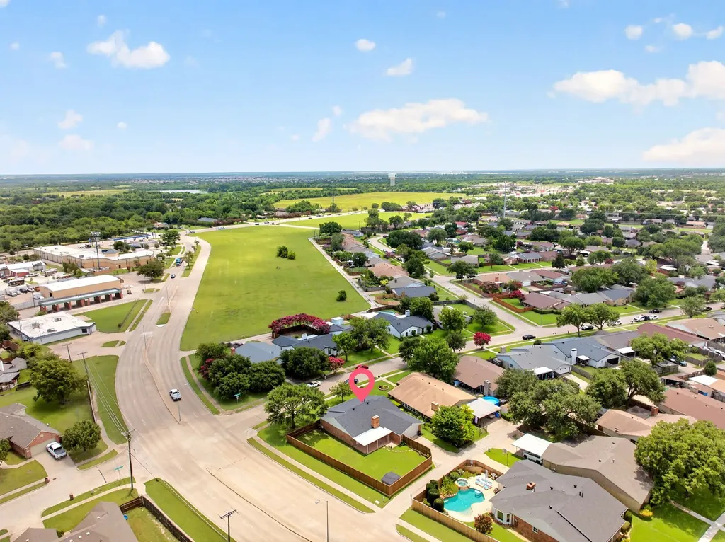 4333 Woodbluff Drive Mesquite TX 75150