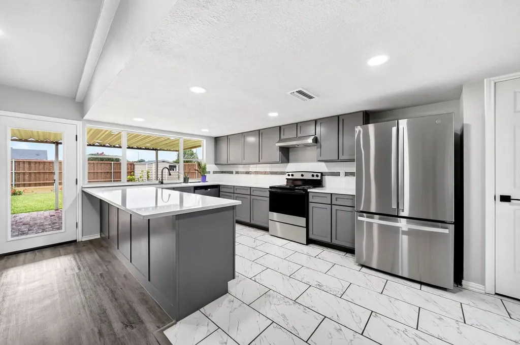 4333 Woodbluff Drive Mesquite TX 75150