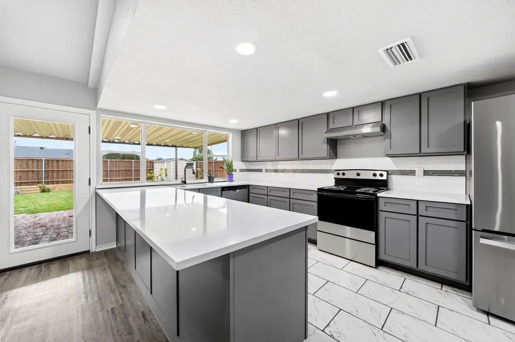 4333 Woodbluff Drive Mesquite TX 75150