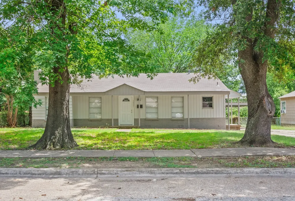 1432 Meadowbrook Drive Garland TX 75042