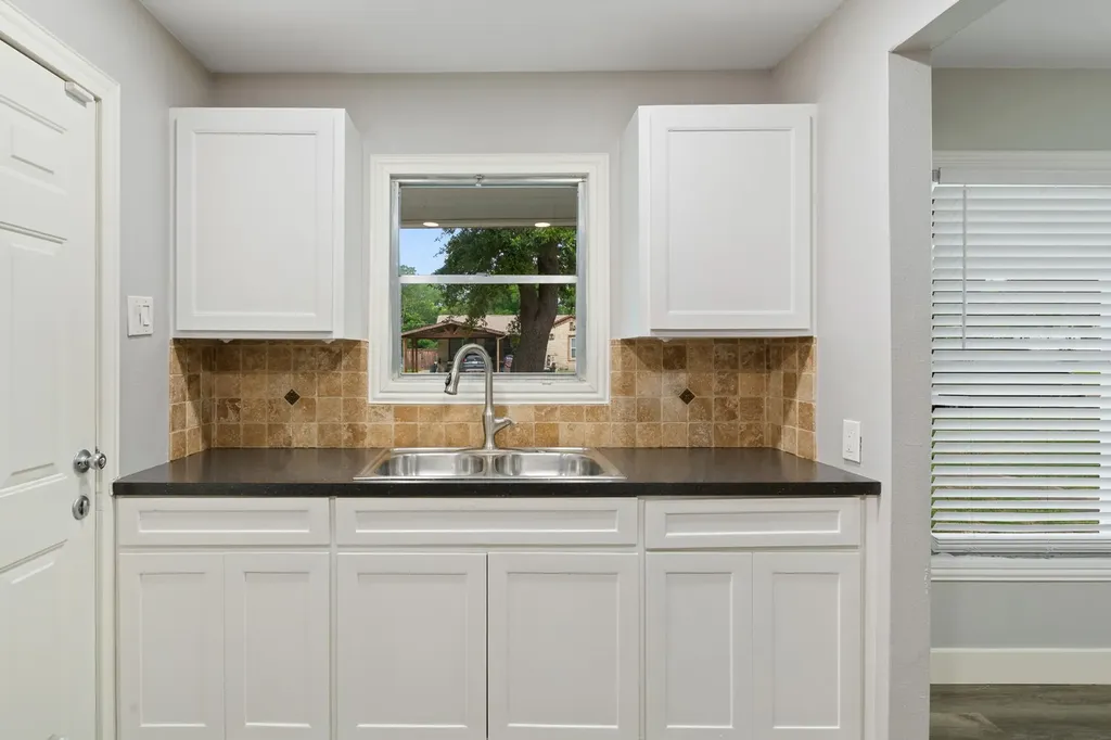 1432 Meadowbrook Drive Garland TX 75042