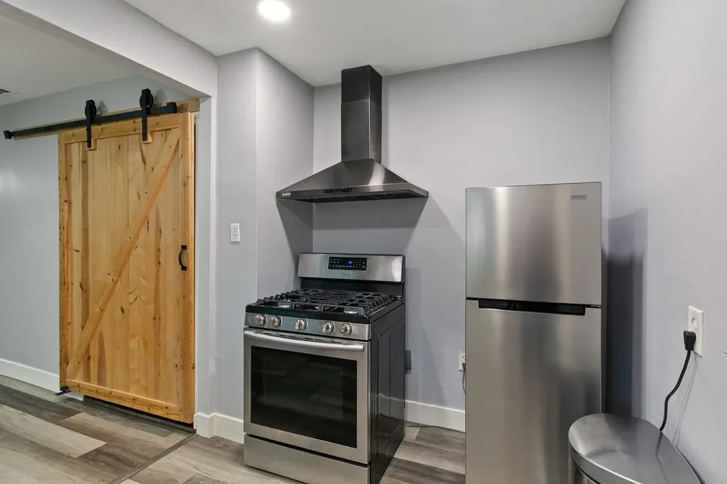 1432 Meadowbrook Drive Garland TX 75042