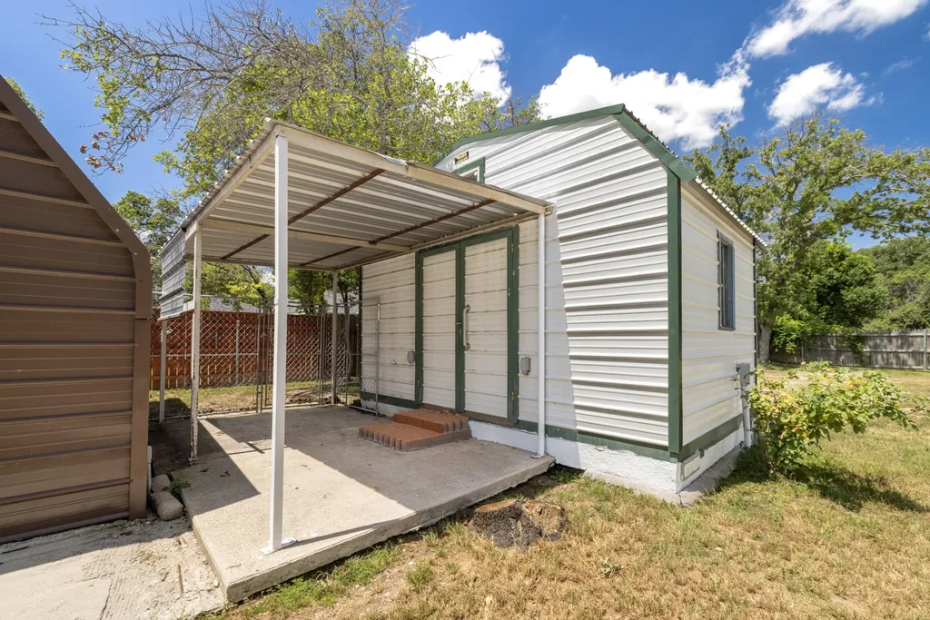 1705 Alamo Court Clyde TX 79510