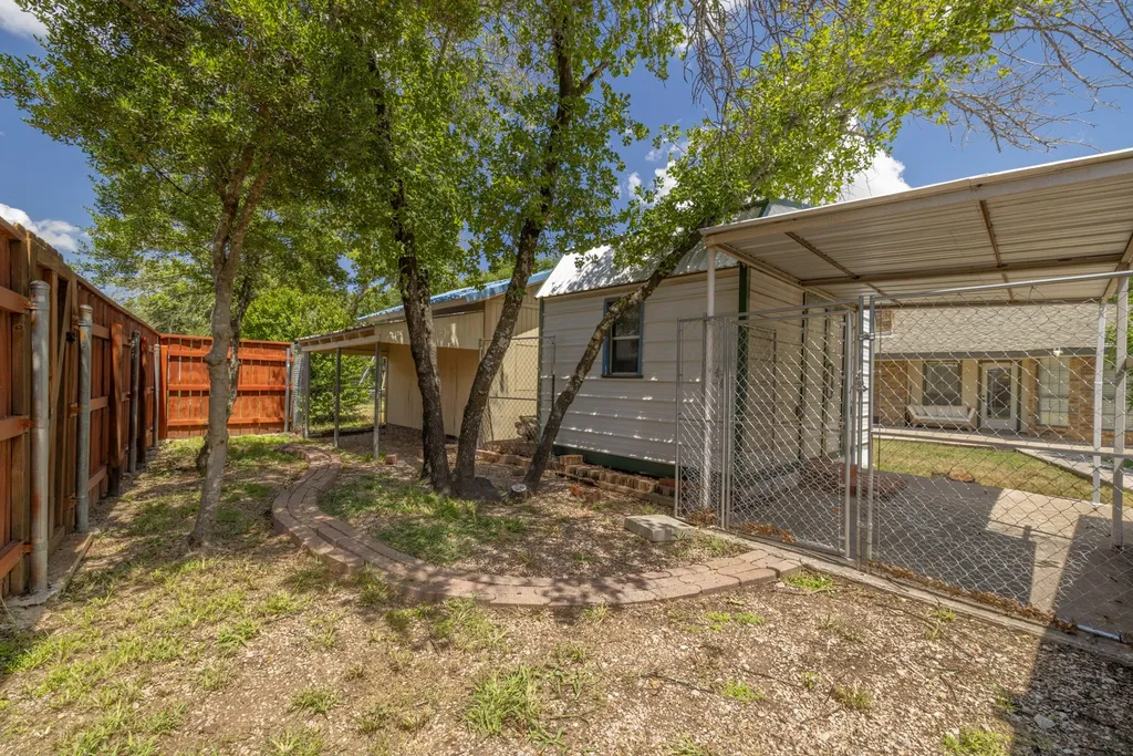 1705 Alamo Court Clyde TX 79510