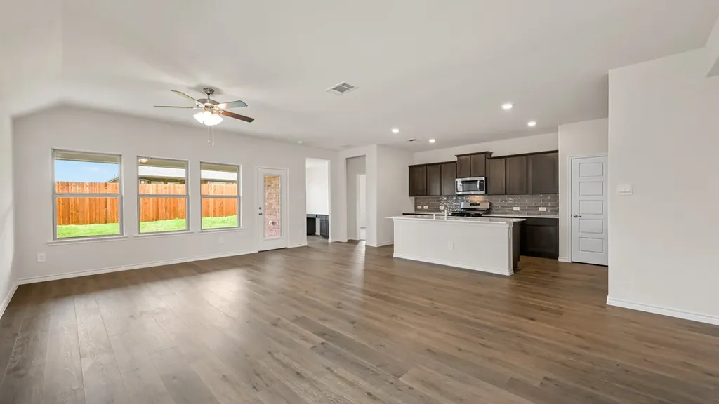 7086 Bison Creek Lane Garland TX 75043