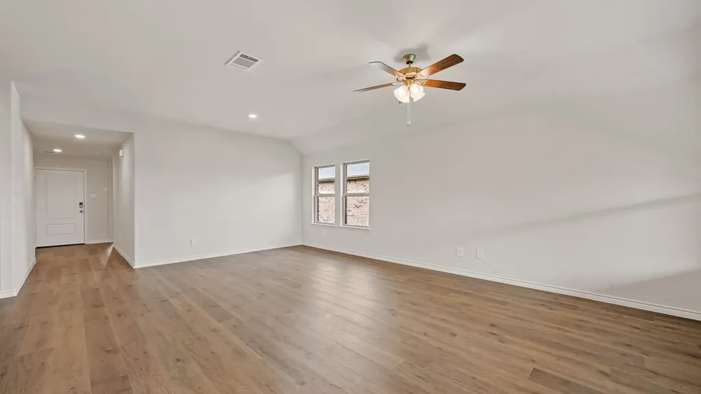 7086 Bison Creek Lane Garland TX 75043