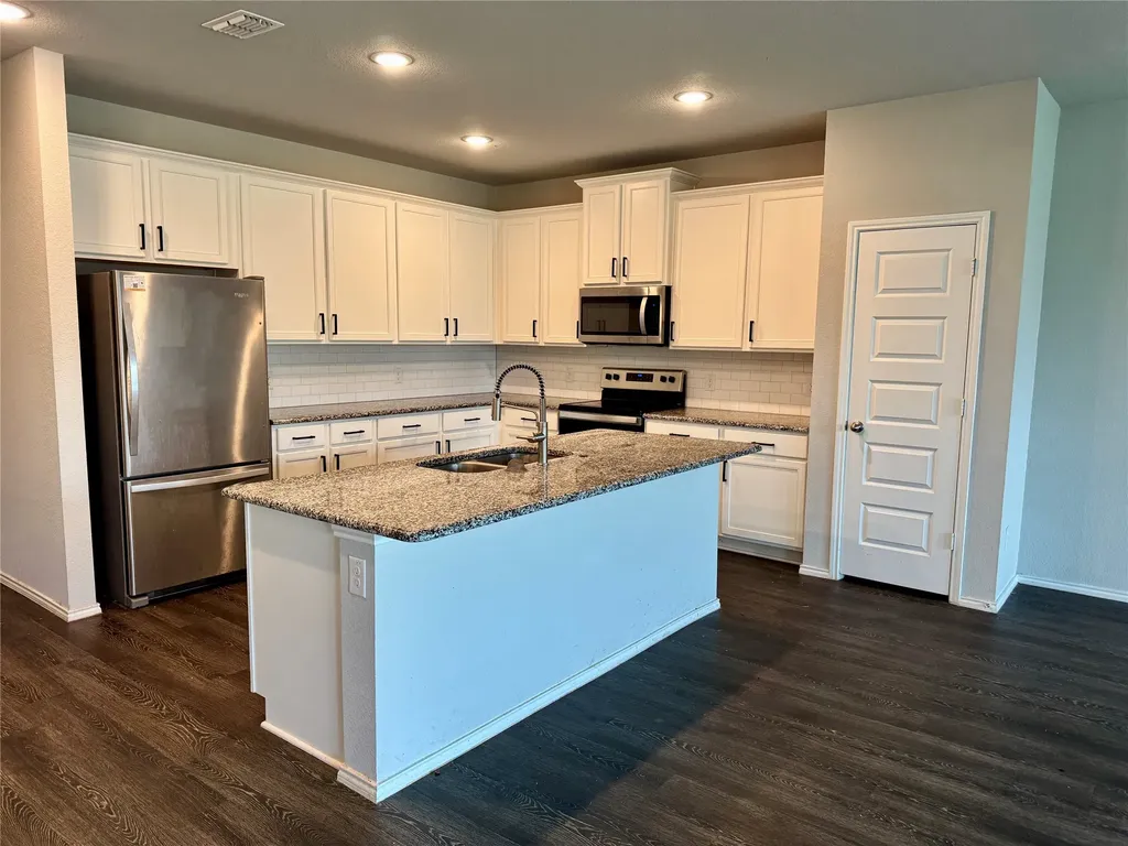 3936 Bellingham Lane Heartland TX 75126