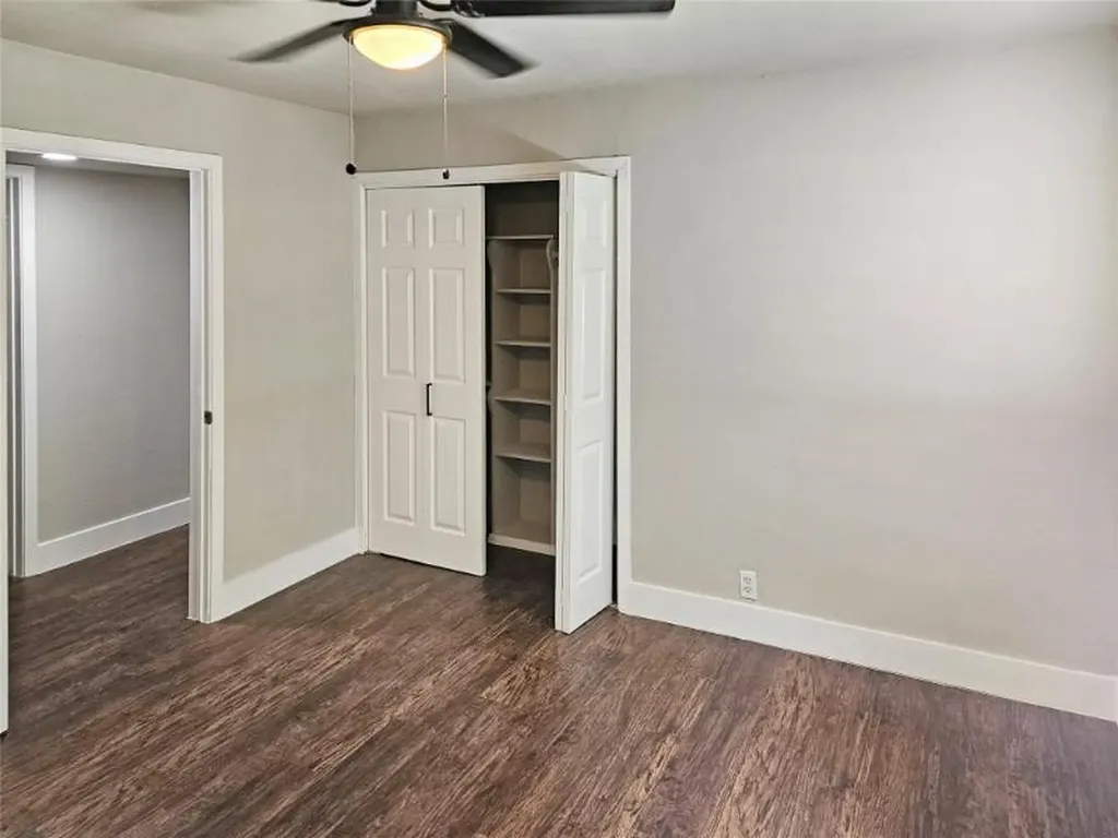 1914 Emerson Lane Denton TX 76209
