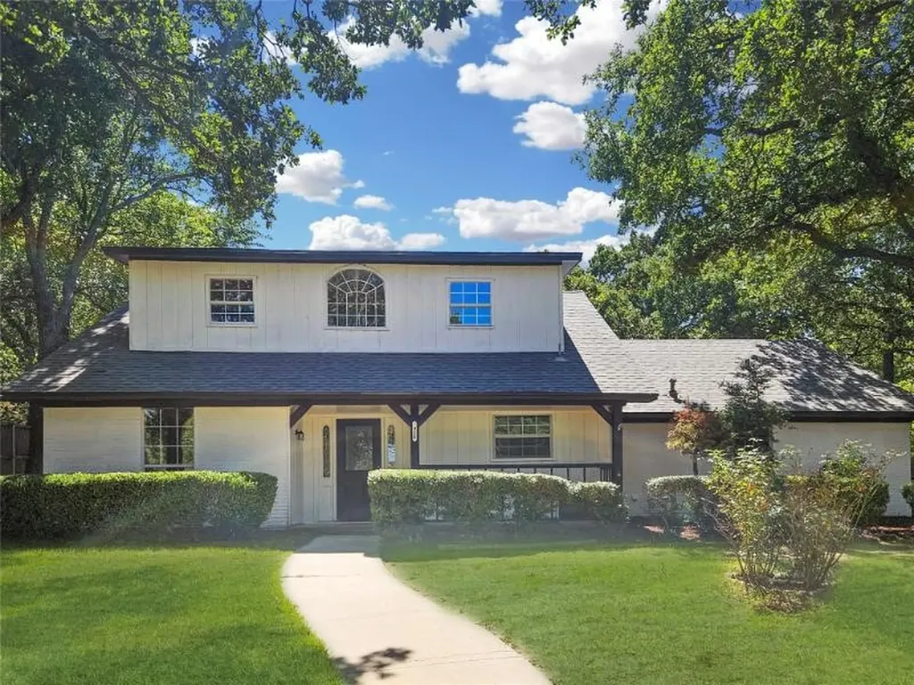 1914 Emerson Lane Denton TX 76209