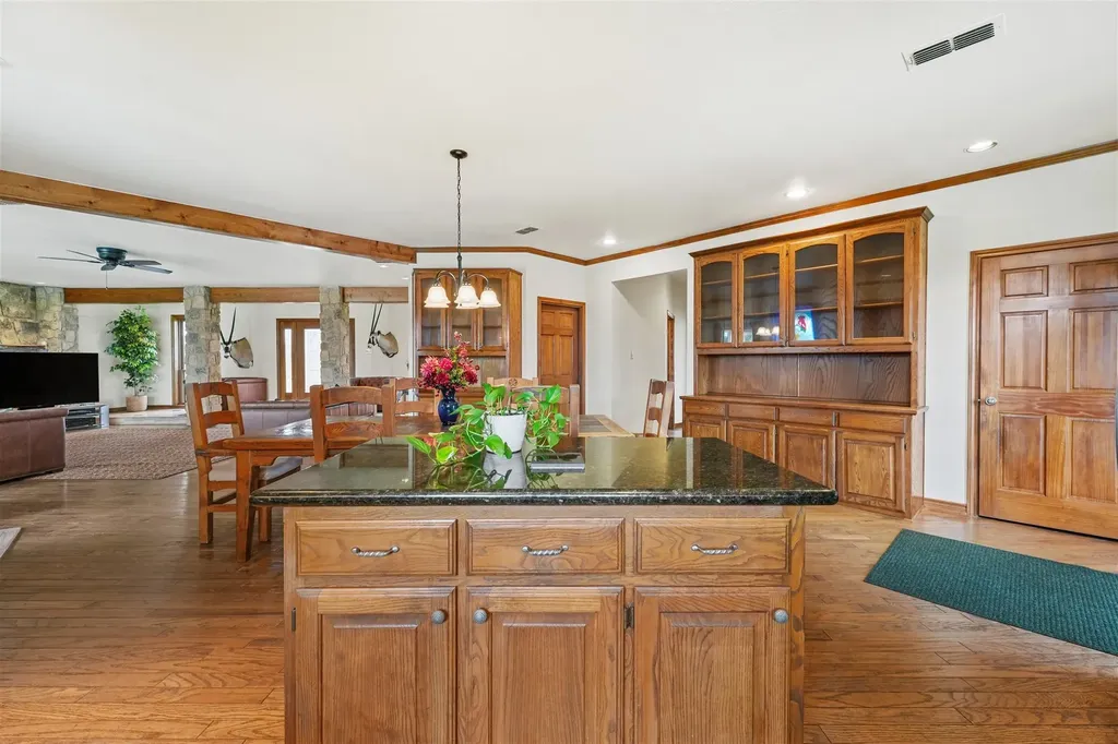 9711 Jim Christal Road Krum TX 76249