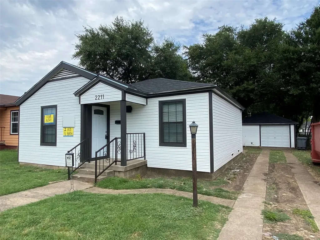 2211 W Illinois Avenue Dallas TX 75224