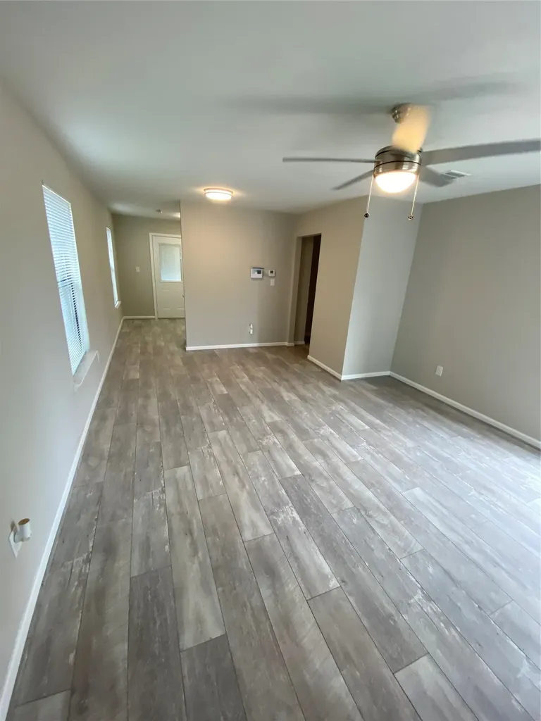 2211 W Illinois Avenue Dallas TX 75224