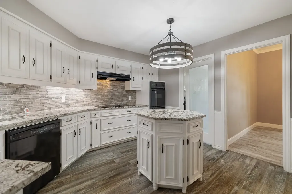 1527 Estates Way Carrollton TX 75006