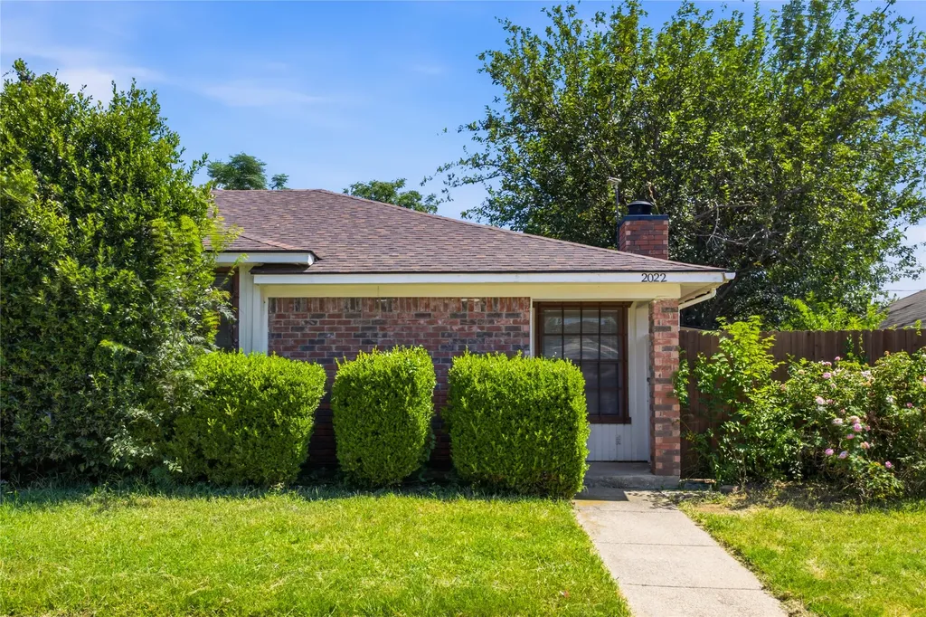 2022 Minnie Drive Arlington TX 76012