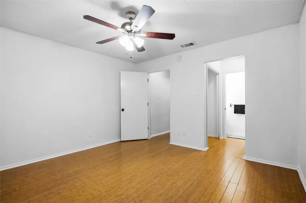 2022 Minnie Drive Arlington TX 76012