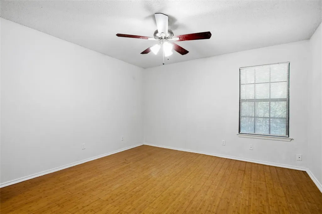 2022 Minnie Drive Arlington TX 76012