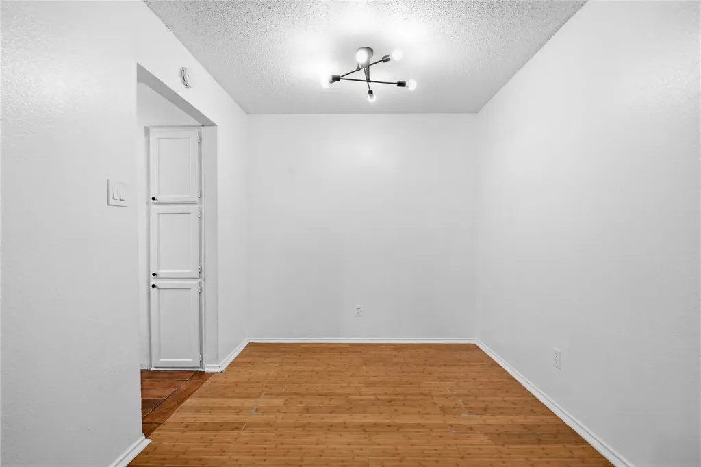 2022 Minnie Drive Arlington TX 76012