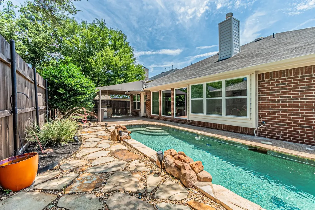1904 Sumac Drive Flower Mound TX 75028