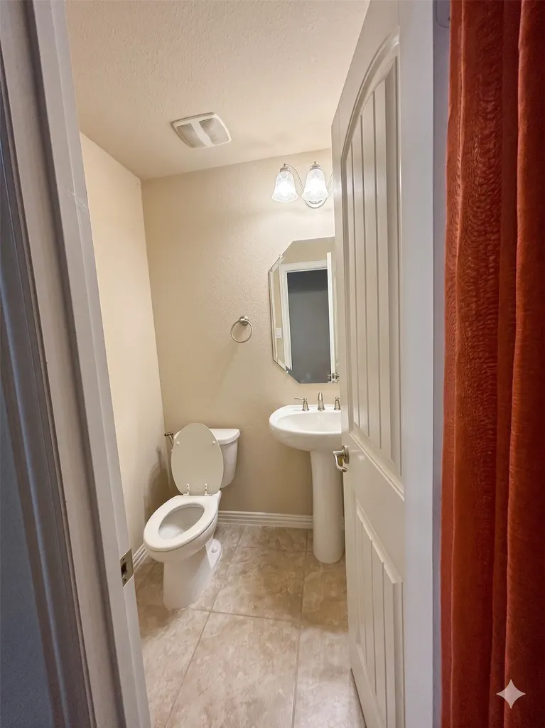 2956 Salina Drive Grand Prairie TX 75054