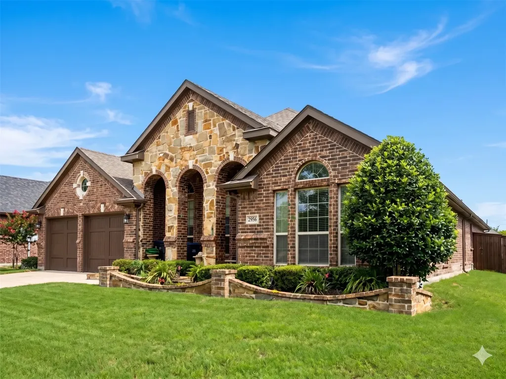 2956 Salina Drive Grand Prairie TX 75054