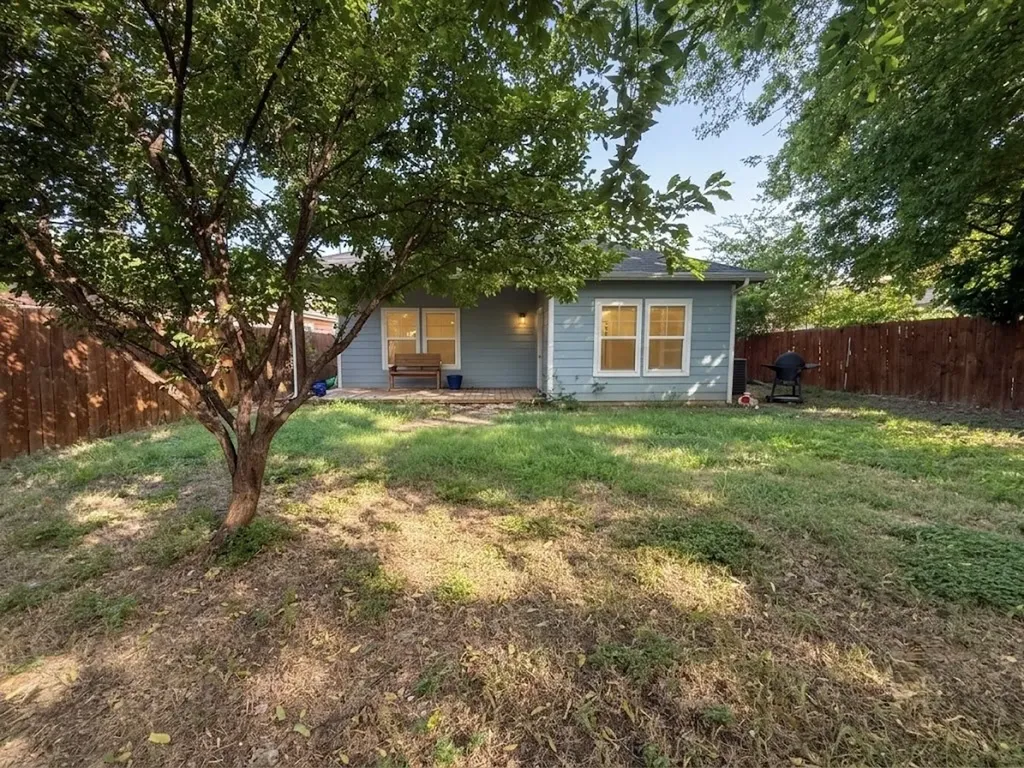 2655 Jennings Avenue Dallas TX 75216