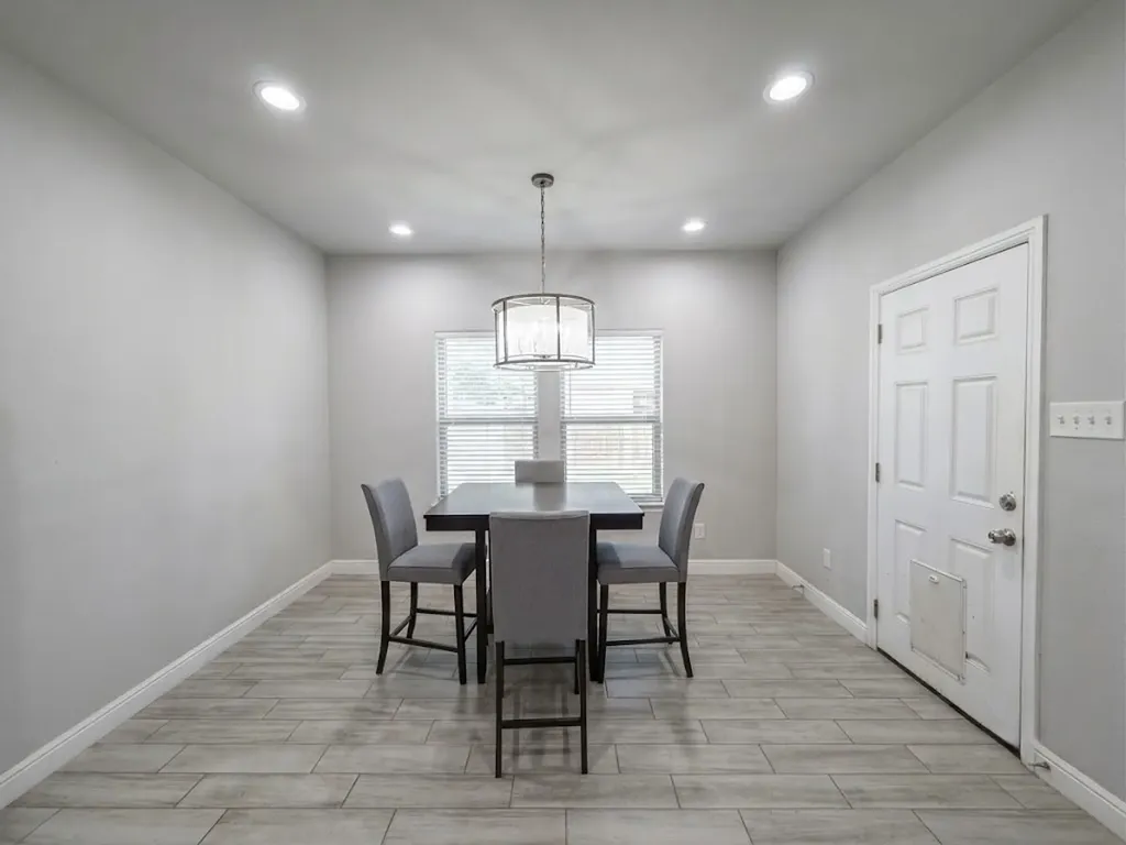 2655 Jennings Avenue Dallas TX 75216