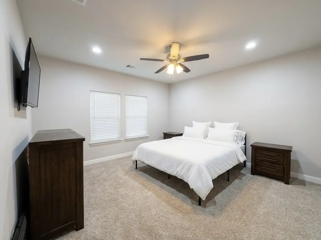 2655 Jennings Avenue Dallas TX 75216