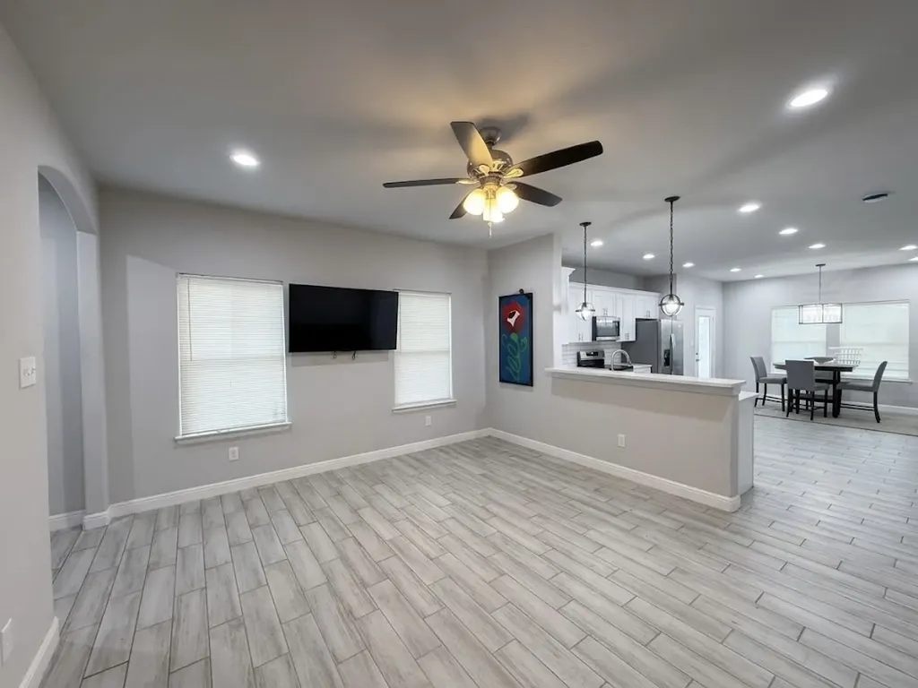 2655 Jennings Avenue Dallas TX 75216