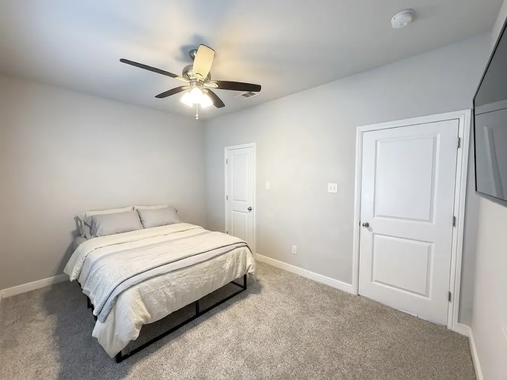 2655 Jennings Avenue Dallas TX 75216