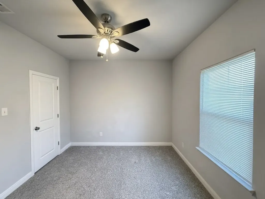 2655 Jennings Avenue Dallas TX 75216