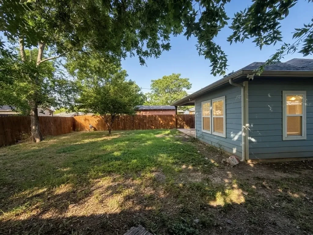 2655 Jennings Avenue Dallas TX 75216
