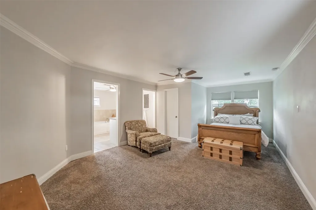 2517 Country Place Carrollton TX 75006
