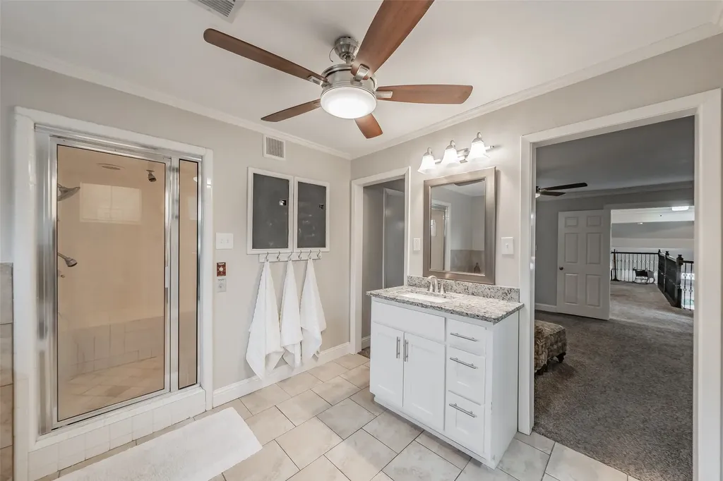 2517 Country Place Carrollton TX 75006