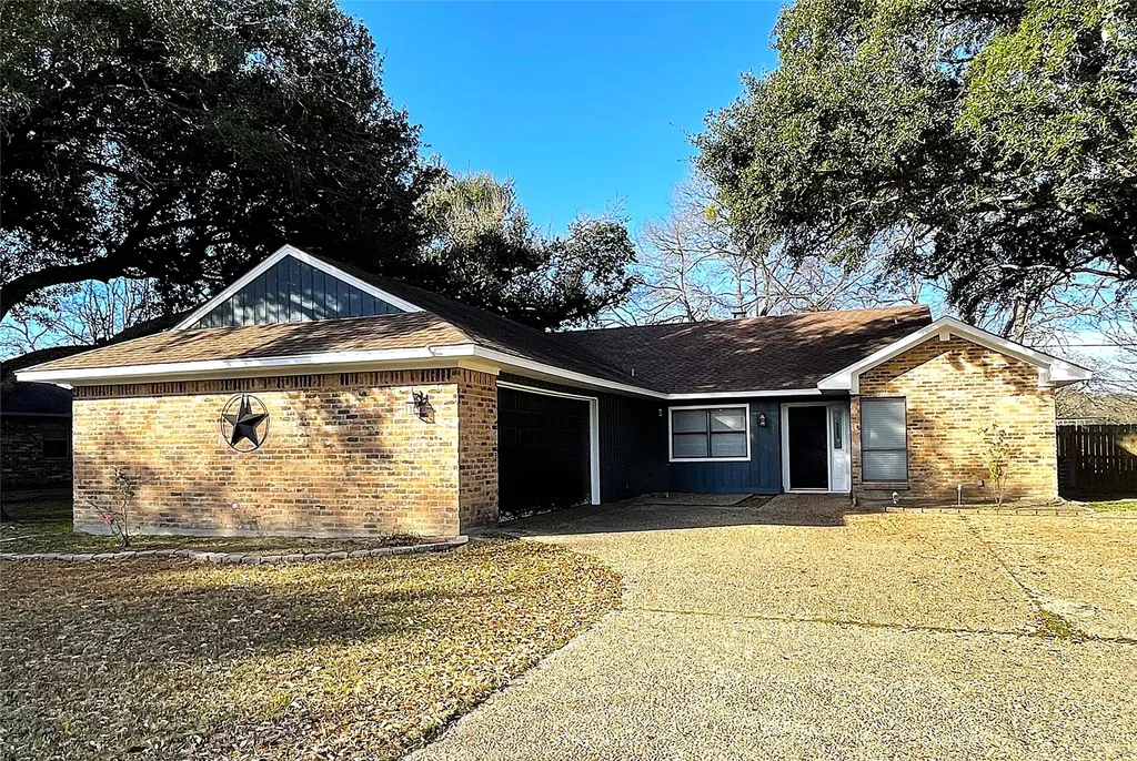 3 Circle Drive Teague TX 75860
