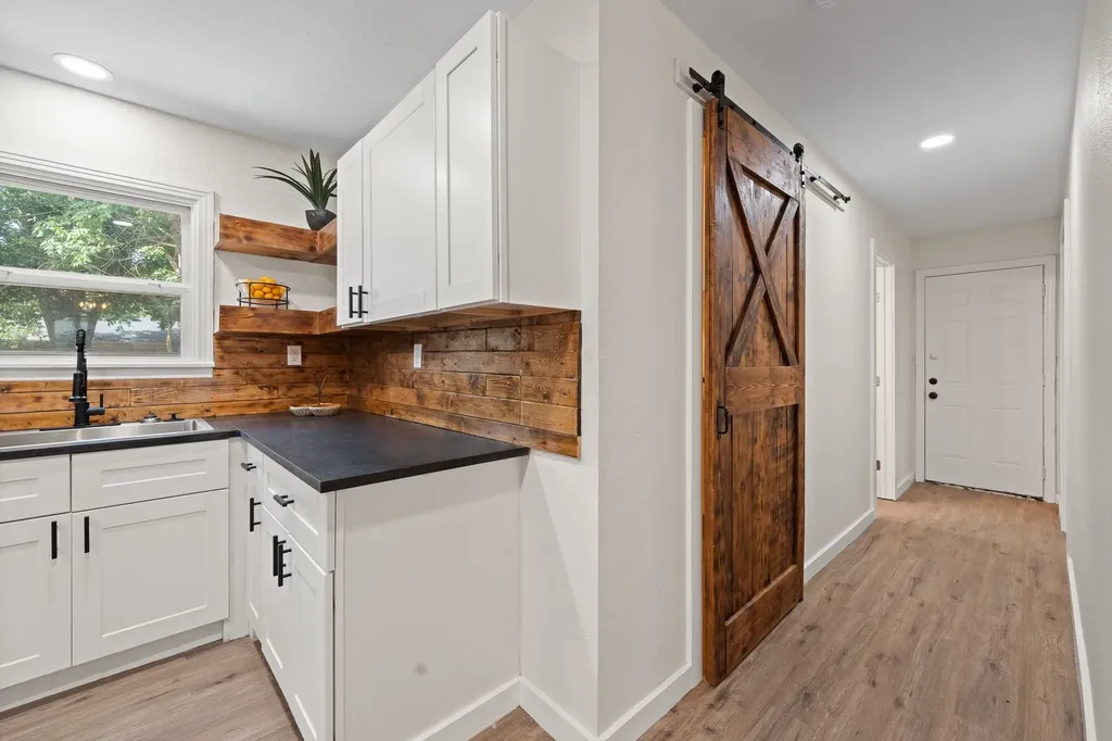 5749 Aton Avenue Westworth Village TX 76114