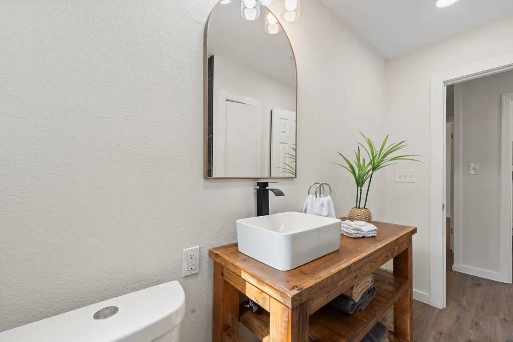 5749 Aton Avenue Westworth Village TX 76114