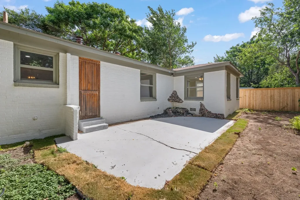 5749 Aton Avenue Westworth Village TX 76114