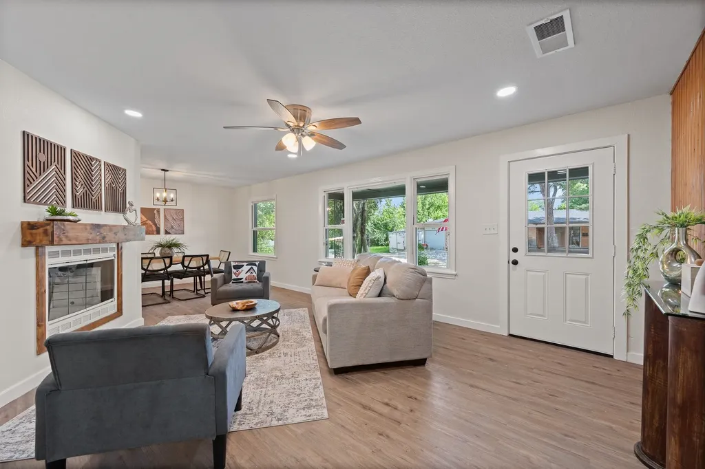 5749 Aton Avenue Westworth Village TX 76114