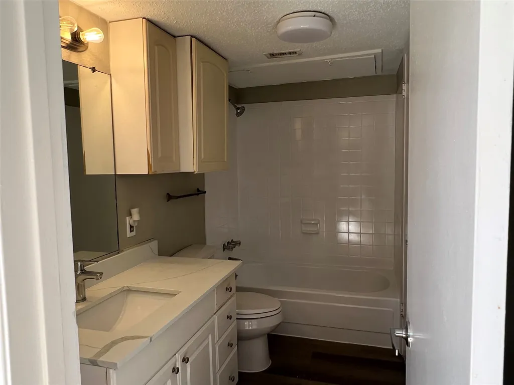4612 Country Creek Drive Dallas TX 75236