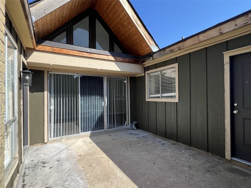4612 Country Creek Drive Dallas TX 75236