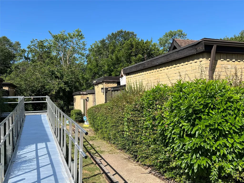 4612 Country Creek Drive Dallas TX 75236