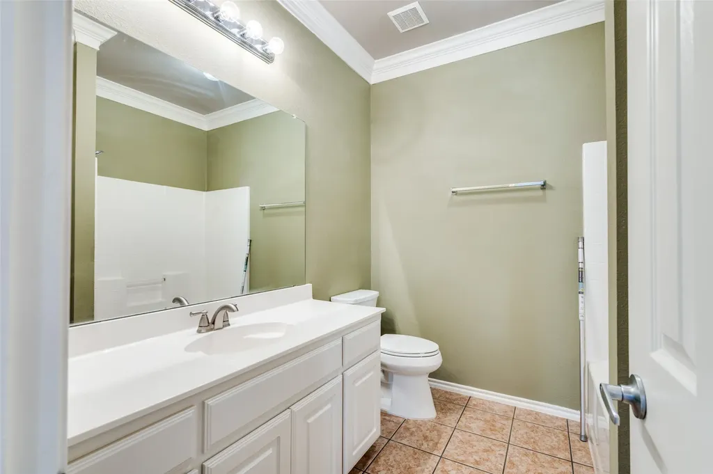 3208 Serpis Grand Prairie TX 75054